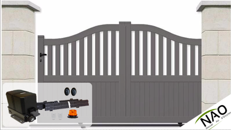 Portail coulissant à rail / simple vantail / en aluminium / motorisé_2