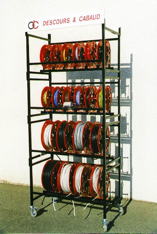 Rayonnage pour bobines avec distributeur de couronne - stockage, déroulage et mesure de câbles, tuyaux, cordes, rubans_1
