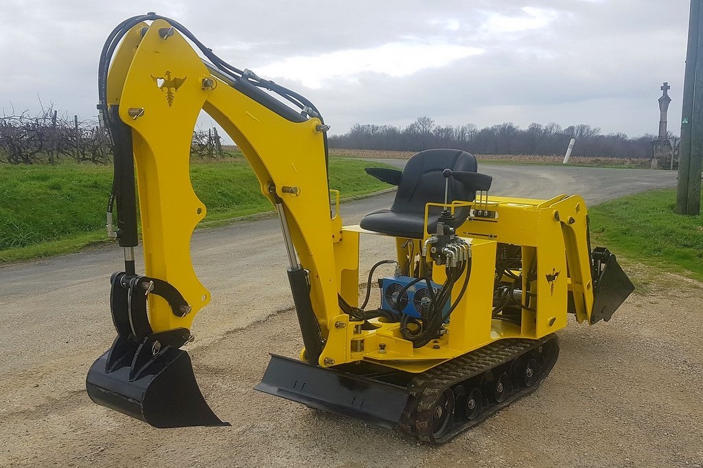 Tractopelle pour les travaux d'excavation et l'entretien de terrain - ph280 - 14 cv_1