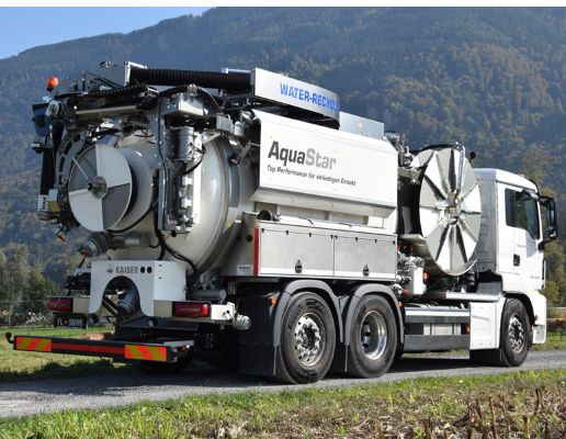 Camion hydrocureur avec réservoir de 13 300 à 17 500 litres pour le nettoyage haute pression