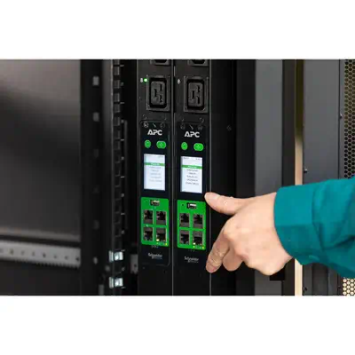 EASY rack PDU 7,4 kw mesuré, 0U,monophasé 230V, 32A, 20C13, 4C19, NMC3_1