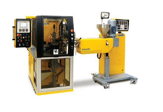 LBM250 - Souffleuse de bouteilles PET - Labtech Engineering - bouteilles jusqu'à 250 ml - hydraulique avec contrôle précis de l'épaisseur_1