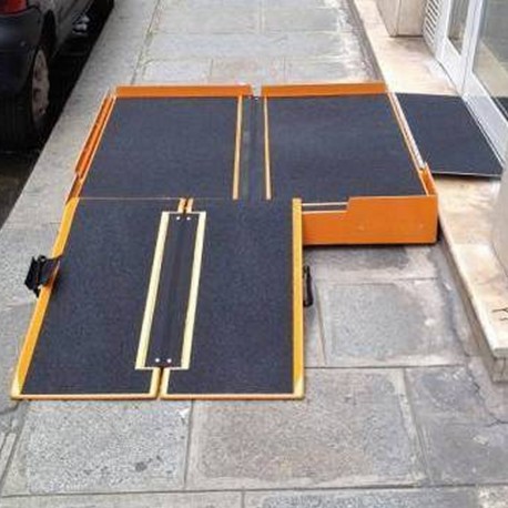 Plateforme équerre pliable pour rampe d'accès PMR - Fibre de verre renforcée - 1 ou 2 marches_1