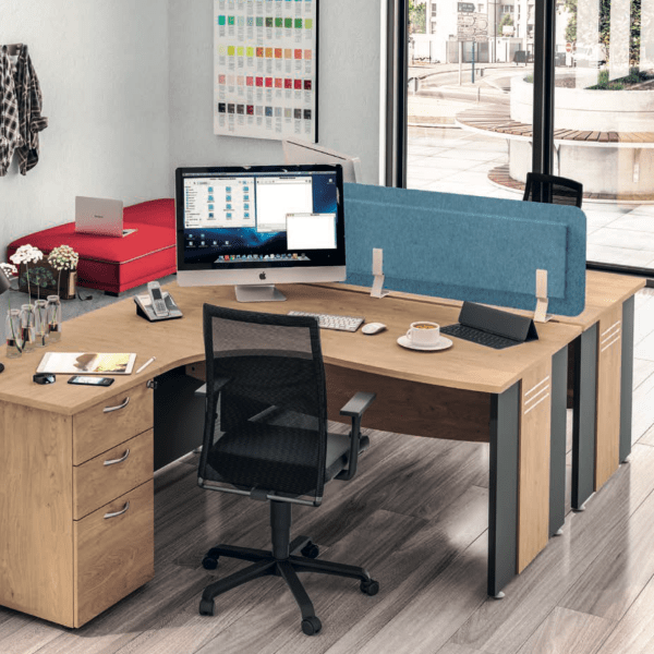 Dual - Bureaux individuels avec pieds bois revisités - Burocéan_1