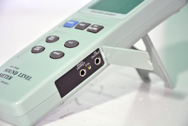 FI70 - Sonomètre numérique conforme IEC 61 672 classe 2, avec filtres A et C, plage de mesure 30 à 130 dB_1