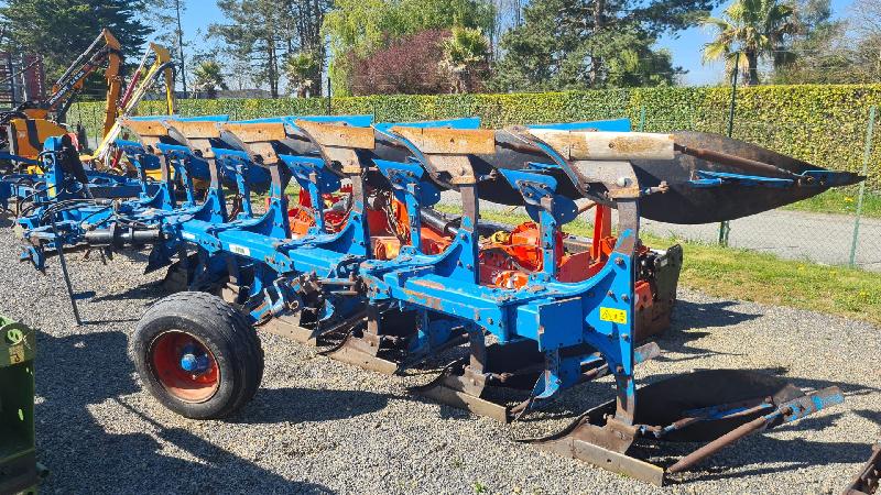 Charrue agricole Lemken Europal 6 - robuste et performante, 6 corps, 2010_1