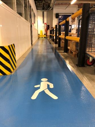 Marquage au sol par le résine Epoxydique idéal pour le parking et les zones industrielles_1