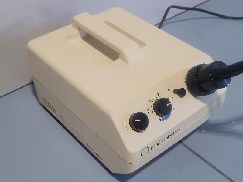 Source de lumière froide SCHOTT KL1500 Electronic pour microscope_1