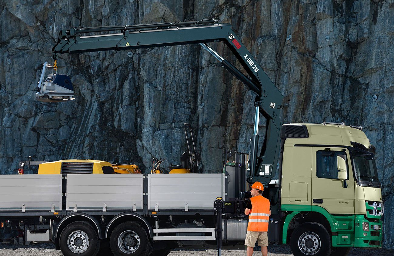 X-Duo 218 Grue Auxiliaire - HIAB - Commande manuelle, portée hydraulique de 6.61 à 12.94 m, 19.7 tm_1