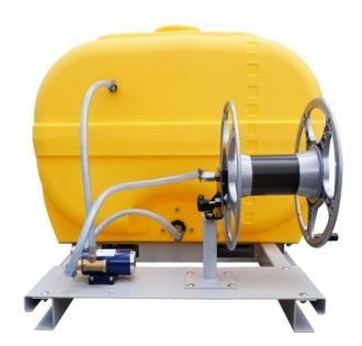 Solution d'arrosage avec cuve en polyéthylène et pompe 12V