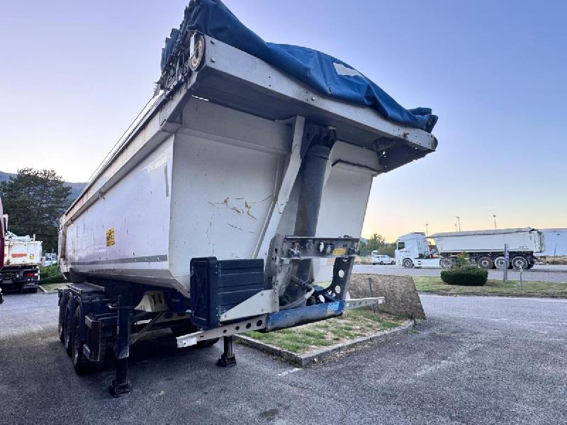 Schmitz Cargobull SGF-S3 Semi-remorque benne TP acier_1
