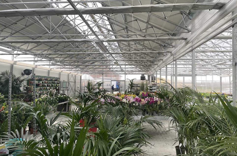 Hangar de stockage avec résistance accrue aux charges verticales - Multisunart TR_1