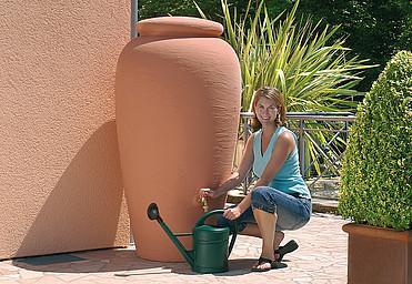 Amphore terracotta - 500L - réservoir esthétique en polyéthylène renforcé avec collecteur filtrant et robinet laiton_1