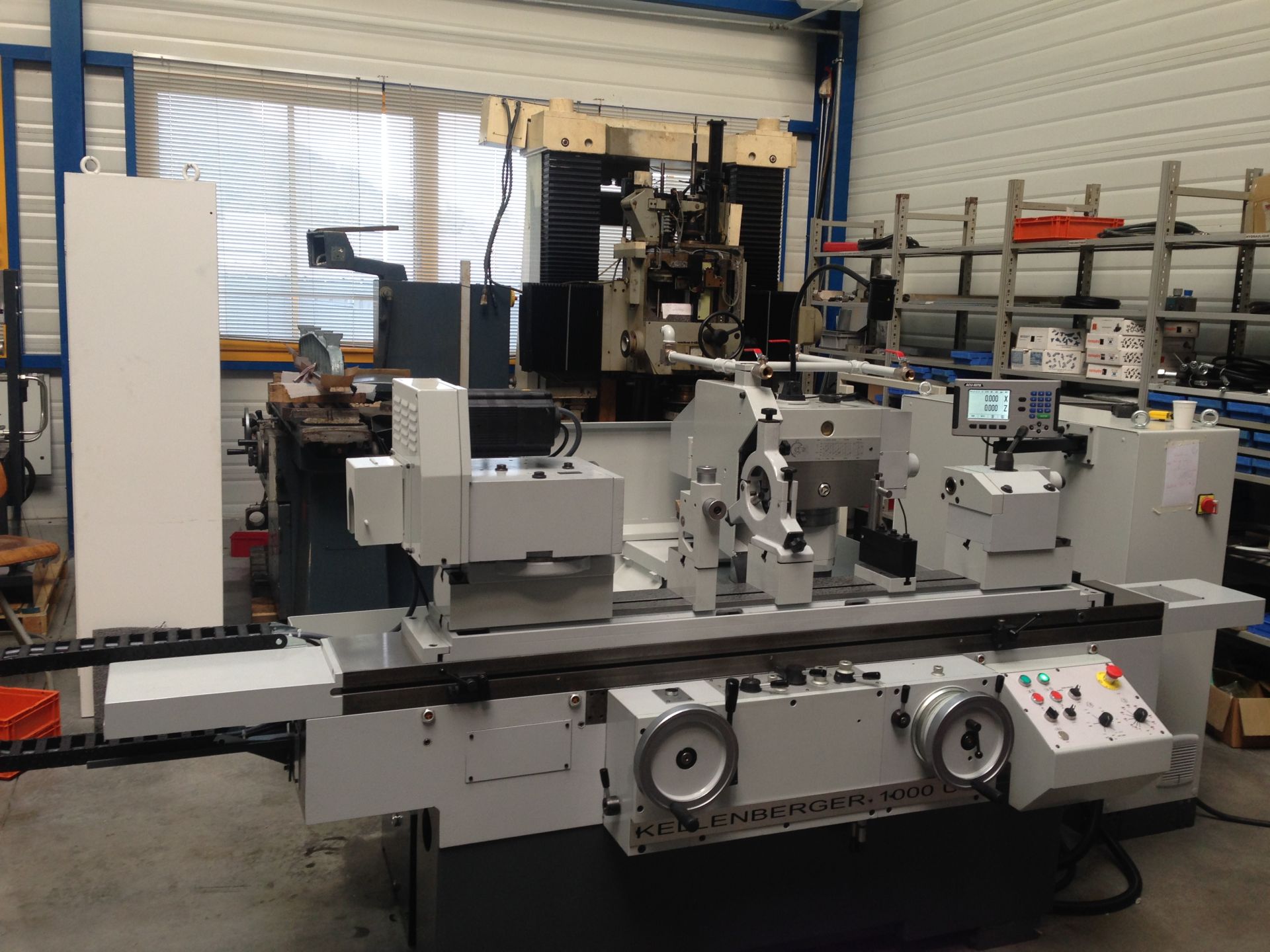 Rectifieuse cylindrique universelle 1500U - Distance entre-pointes 1500 mm - KELLENBERGER_0