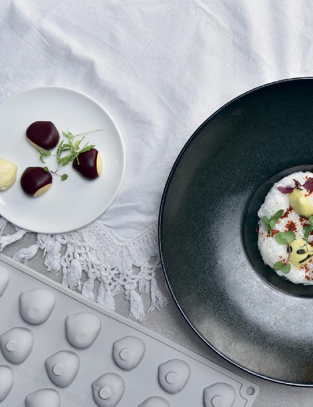 Chestnut - Moule en silicone Gourmand Horeca Pavoni Italia - 24 empreintes_1