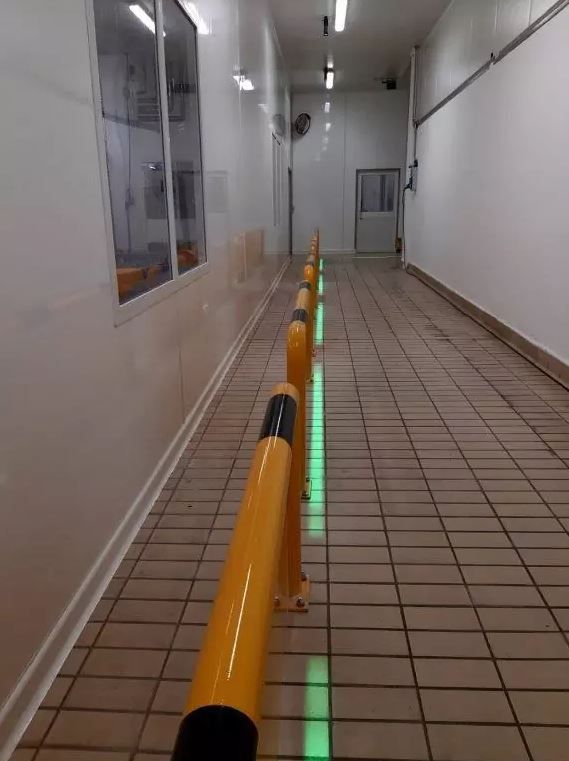 Ligne virtuelle par projection LED - marquage au sol sans usure, résistant et personnalisable_1