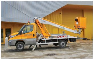 Camion nacelle télescopique hybride, hauteur de travail 16 m utilisé pour la pose d'enseignes, élagage, pose de décorations de noël et autres - disponible en location_1
