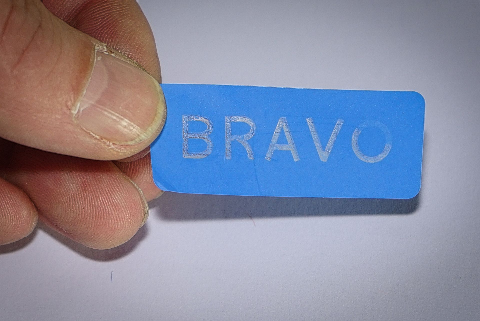 Étiquette de sécurité VOID sans trace - personnalisable avec QR code, hologramme et plus_1