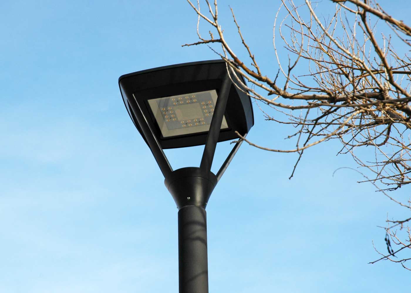 Luminaire résidentiel Siena ALS - design classique à 4 faces - jusqu'à 100W - prêt pour la télégestion_1