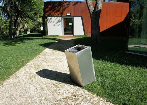 Poubelle publique 106cubica - Cubica - Fima en acier inox satiné avec dimensions 440x430x930 mm_1