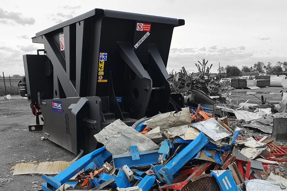 Cisaille hydraulique mobile horizontale, pour chantiers de ferraille - BONFIGLIOLI - Force de cisaillement 1000 T - MOBICUT-1000_1