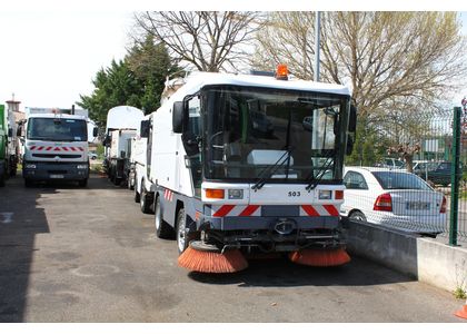 Balayeuse aspiratrice 4m3 - mathieu ravo_1