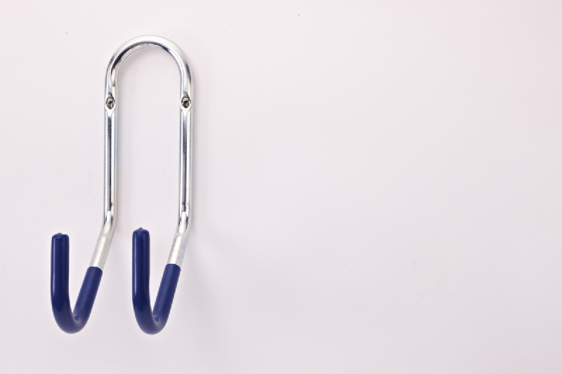 Mottez - Crochet 1 vélo gainé - B046Q - suspension par guidon, rangement perpendiculaire, tube Ø 16 mm_1