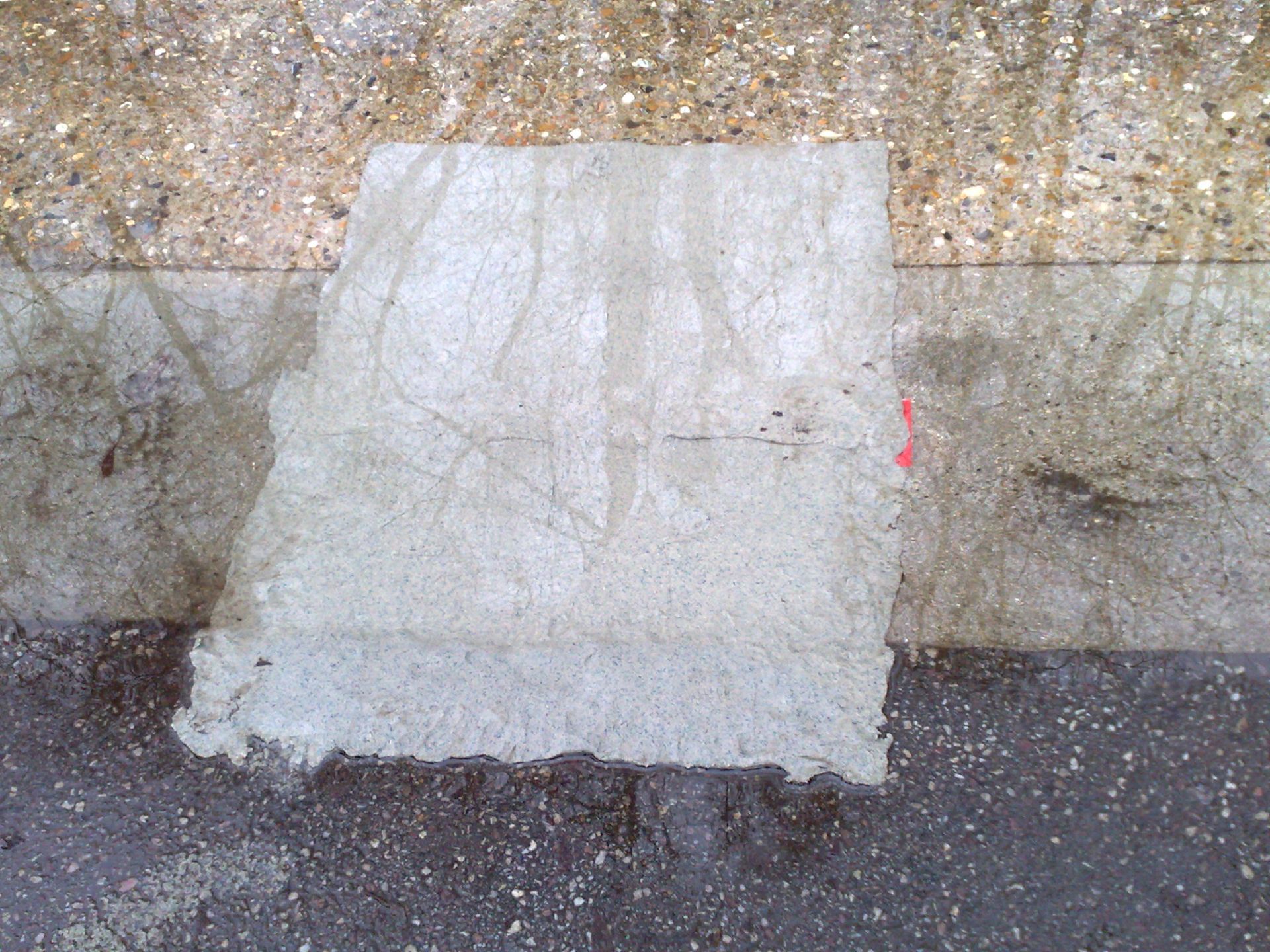 Plaque obturation d'égout - Plaque argile pour grilles de surface_1