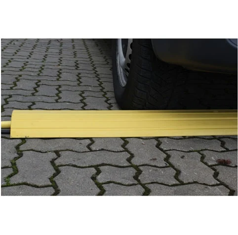 Pont-gaine franchissable pour câbles et tuyaux_1