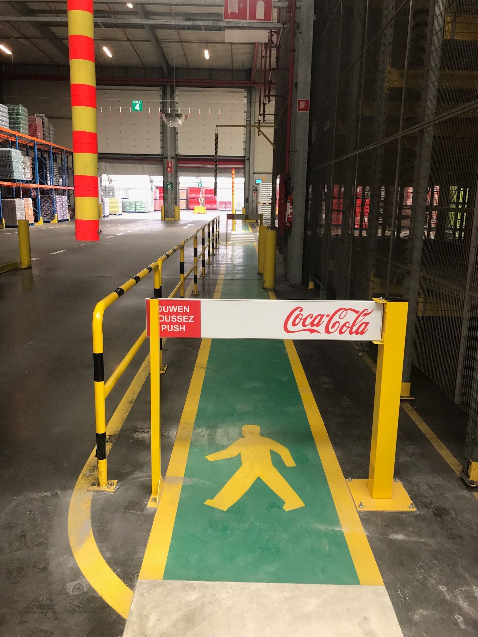 Portillon de sécurité LSI Industries - Protection piétons personnalisable avec fermeture automatique_1