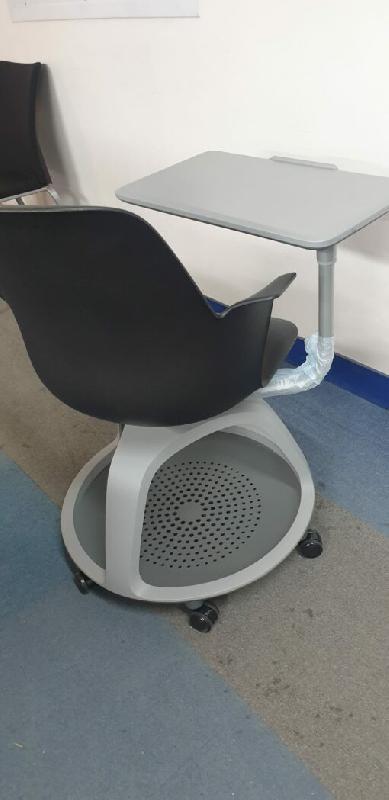 Steelcase Node d'occasion - Base Tripod avec tablette de travail, roulettes et unité de rangement_1