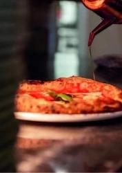 Four électrique - Manna Forni MFE6 - pour pizzas napolitaines - avec plaque de cuisson statique, résistances indépendantes, Wi-Fi en option_1