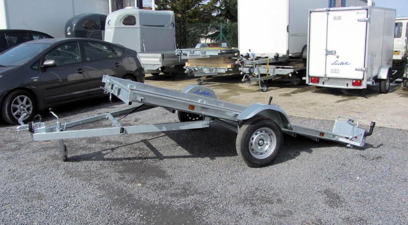 Remorque plateau pour le transport d'un ssv - lider 32370_1