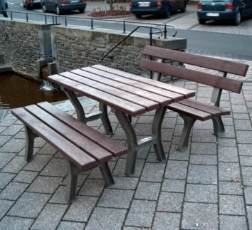 Banquette CLASSICO plastique recyclé et fonte_1