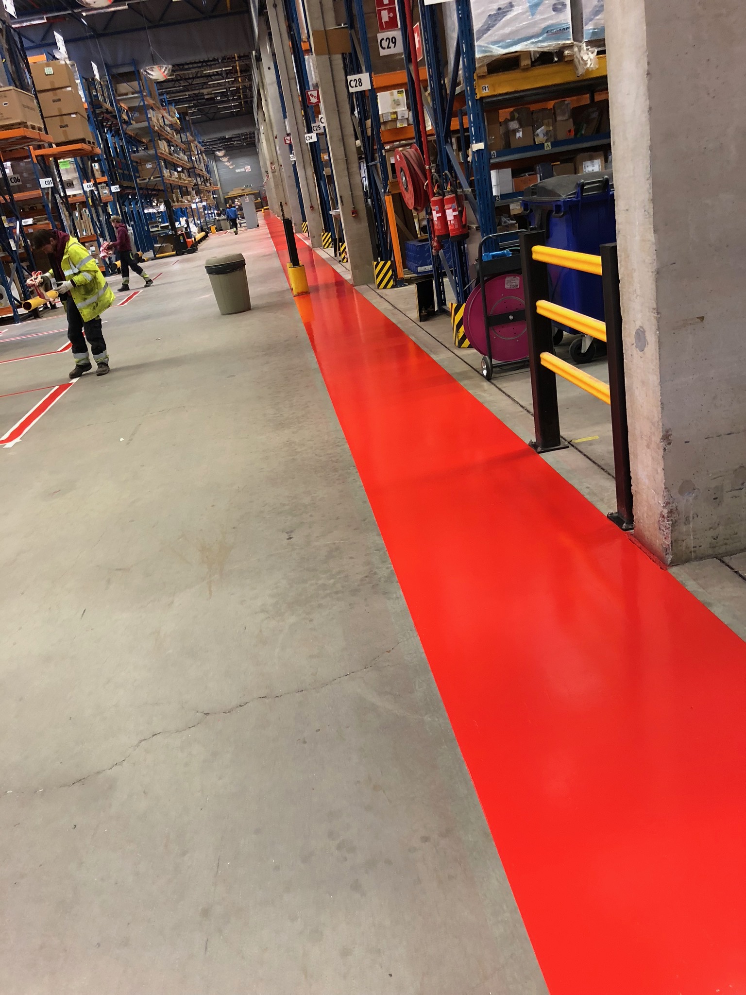Marquage au sol PU - Peinture bicomposante très durable_1