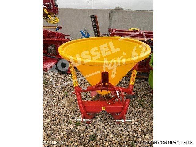 Distributeur d'engrais NC 650 JM - 650kg - cuve plastique conique 580L - Largeur 6-14m - Occasion_1