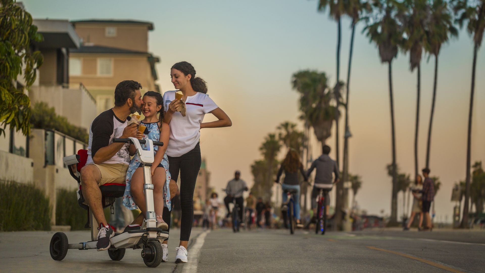 Scooter électrique 3 roues pliable ultra compact Atto Lithium 48V_1