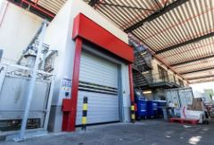 Barrière automatique verticale type T AB VF - étanchéité garantie avec verrouillage pneumatique_1