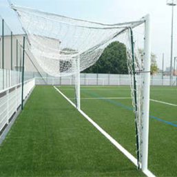 Buts à sceller pour 8 ou 11 joueurs - Acier ou aluminium - Norme NF EN 748_1
