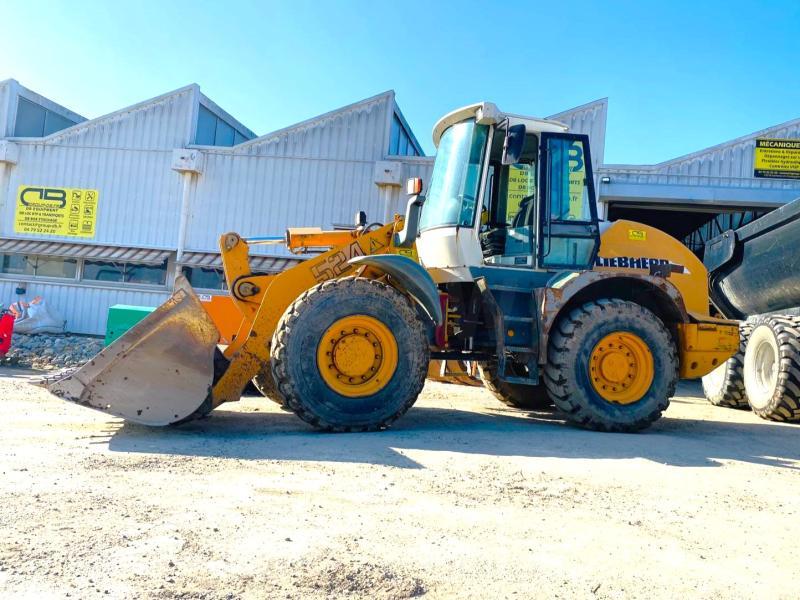 LIEBHERR chargeuse l524 10t_1