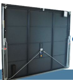 Porte de garage basculante motif 825 / motorisée / débordante / avec rail de guidage_2