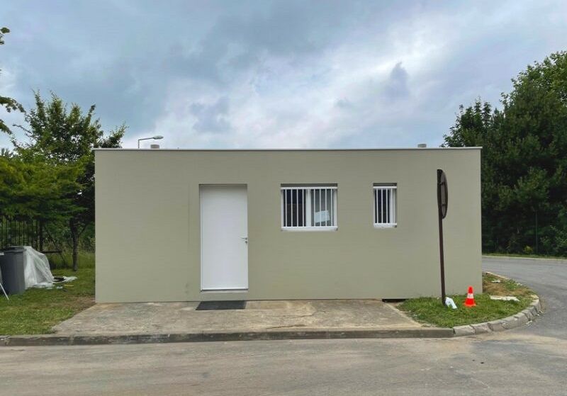 Local de gardien préfabriqué en béton pour dechetterie_1