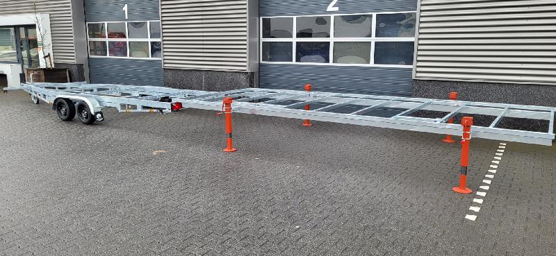 TH 6m x 2m44 detachable 2 x essieux 1800 kg + deck_1