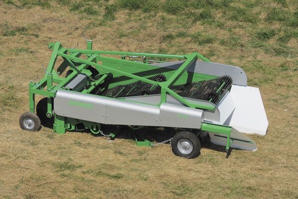 Arracheuse andaineuse - Agronimic - largeur de travail 1.5 et 1.7 m - centrale hydraulique avec disques concaves et pick-up caoutchouté_1