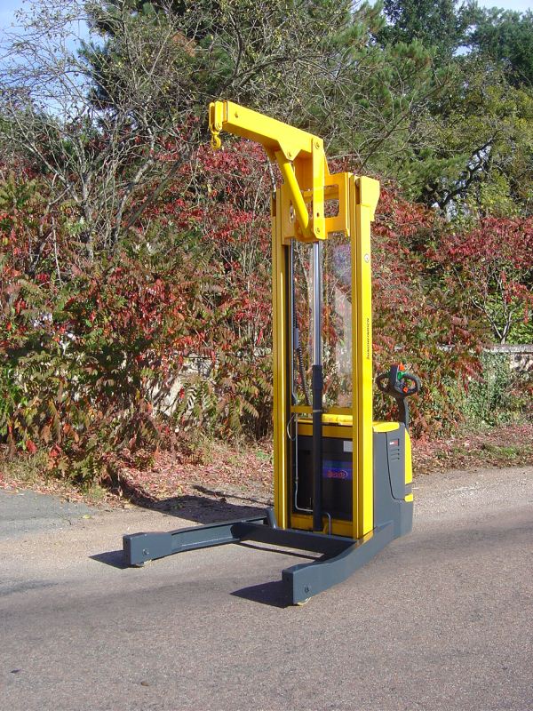 Grue d'atelier performante avec régulateur de pression et système de sécurité anti-éclatement pour une utilisation fiable et sûre_1