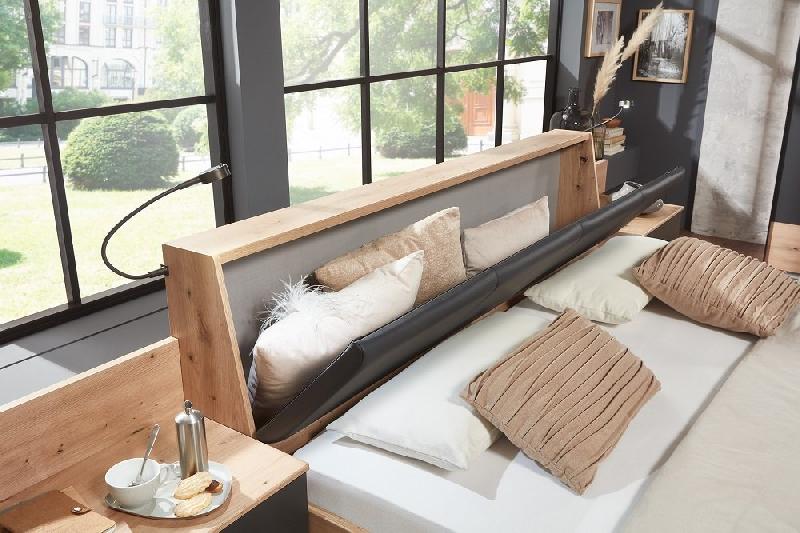 Lit design Burnaby 180 x 200 cm - Chêne artisan et tête en cuir synthétique avec chevets intégrés et coffre de rangement_1