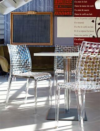 Chaise de restaurant Ami Ami - design Tokujin Yoshioka - en polycarbonate avec motif tissé unique_1