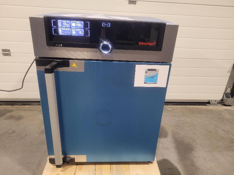 Etuve / incubateur universel MEMMERT UF55 / 300 °C NEUF_1