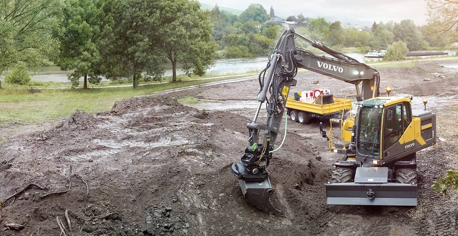 EW160E PELLES HYDRAULIQUES MOYENNES SUR PNEUS VOLVO  16 200 - 18 200 KG / 115 KW_1