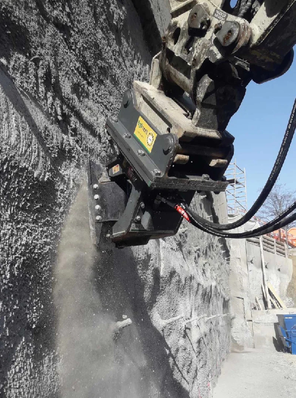 Fraise à disque pour pelles 2.5-7 t - Travail silencieux et peu de vibrations_1